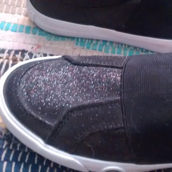 G by Guess glitter slip ons - Picture 6 of 9
